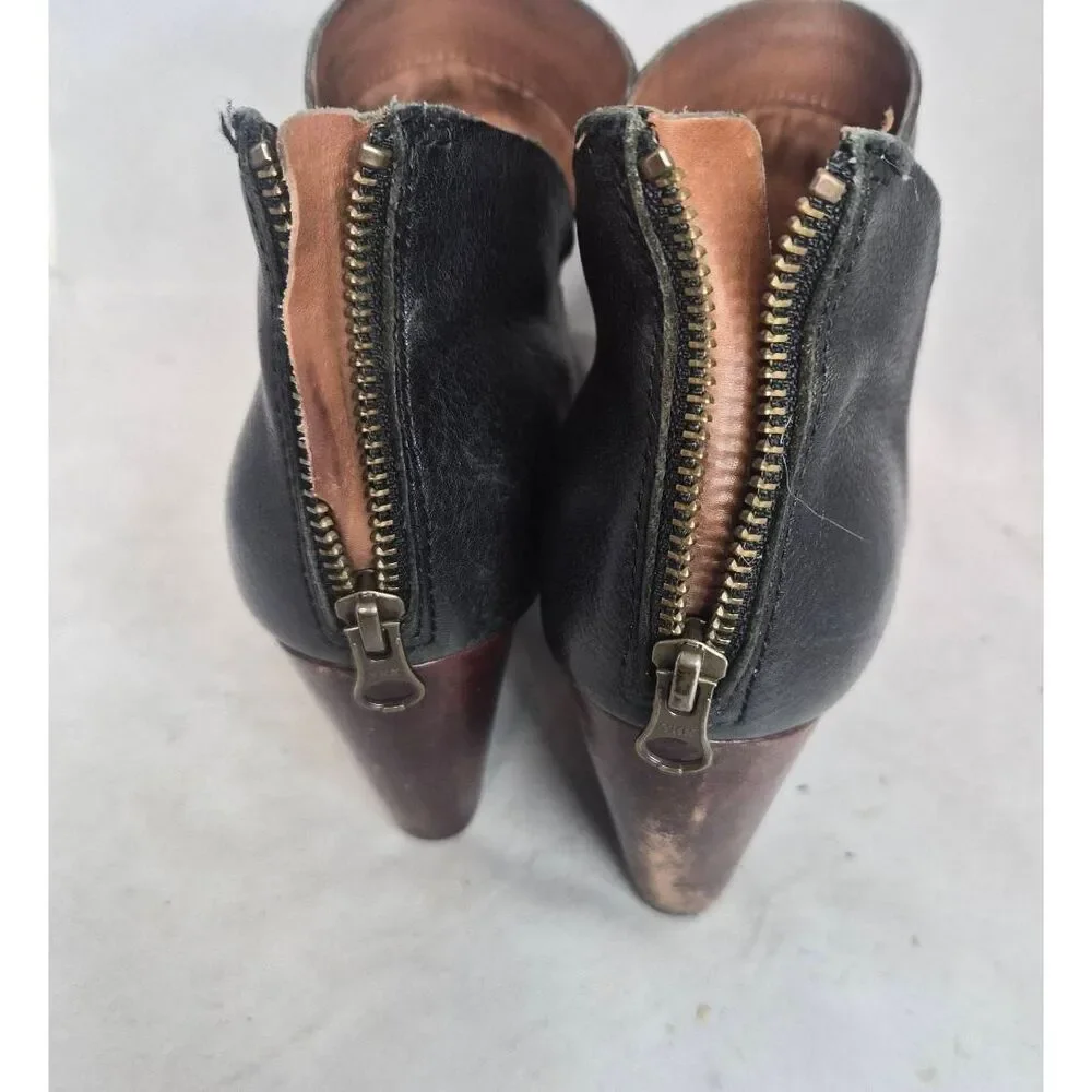 Kork Ease Castaneda booties